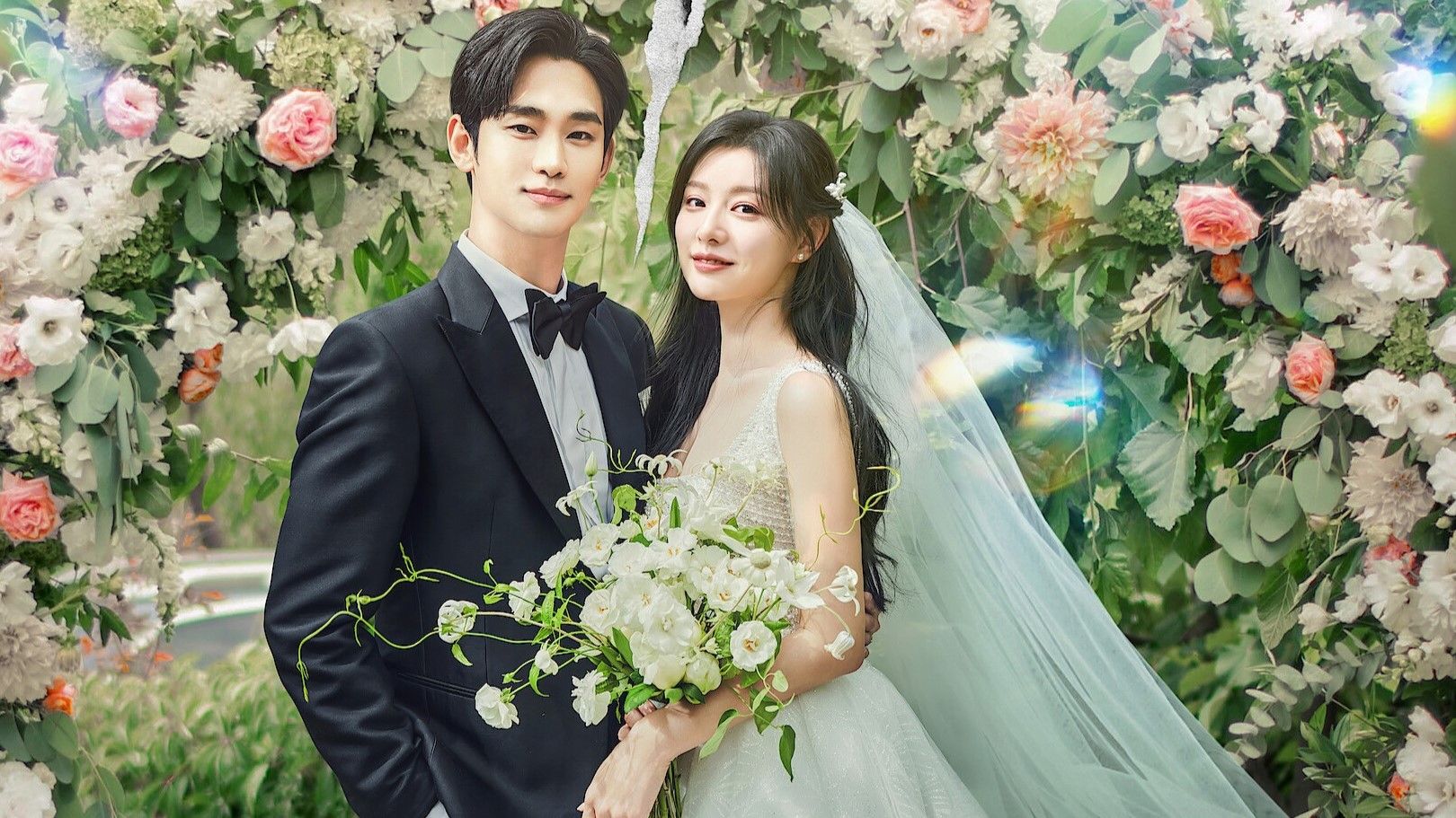 mengulas-film-queen-of-tears-kisah-emosi-dan-keindahan-visual