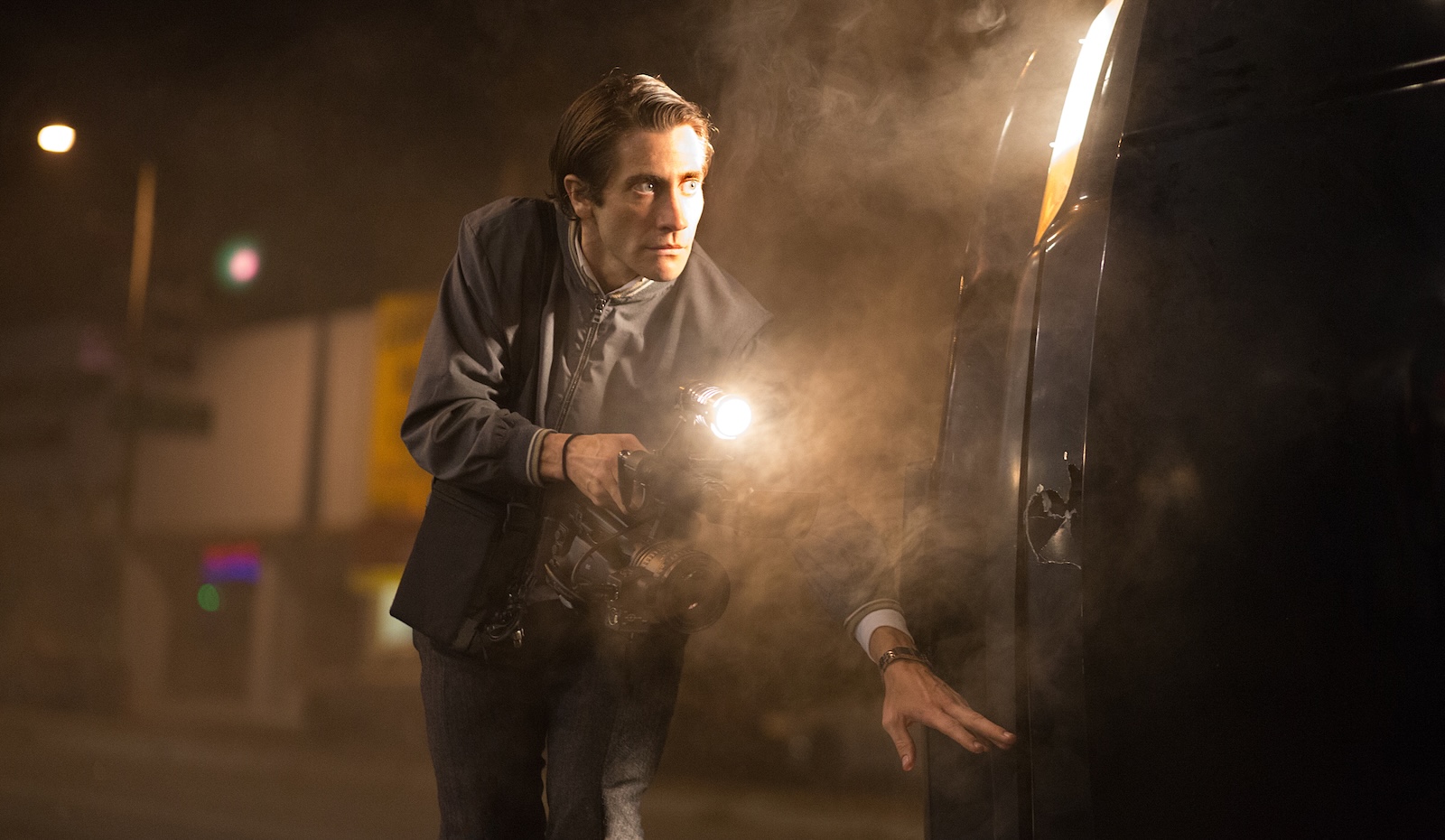 mengenal-film-nightcrawler-kisah-di-balik-dunia-jurnalisme-malam